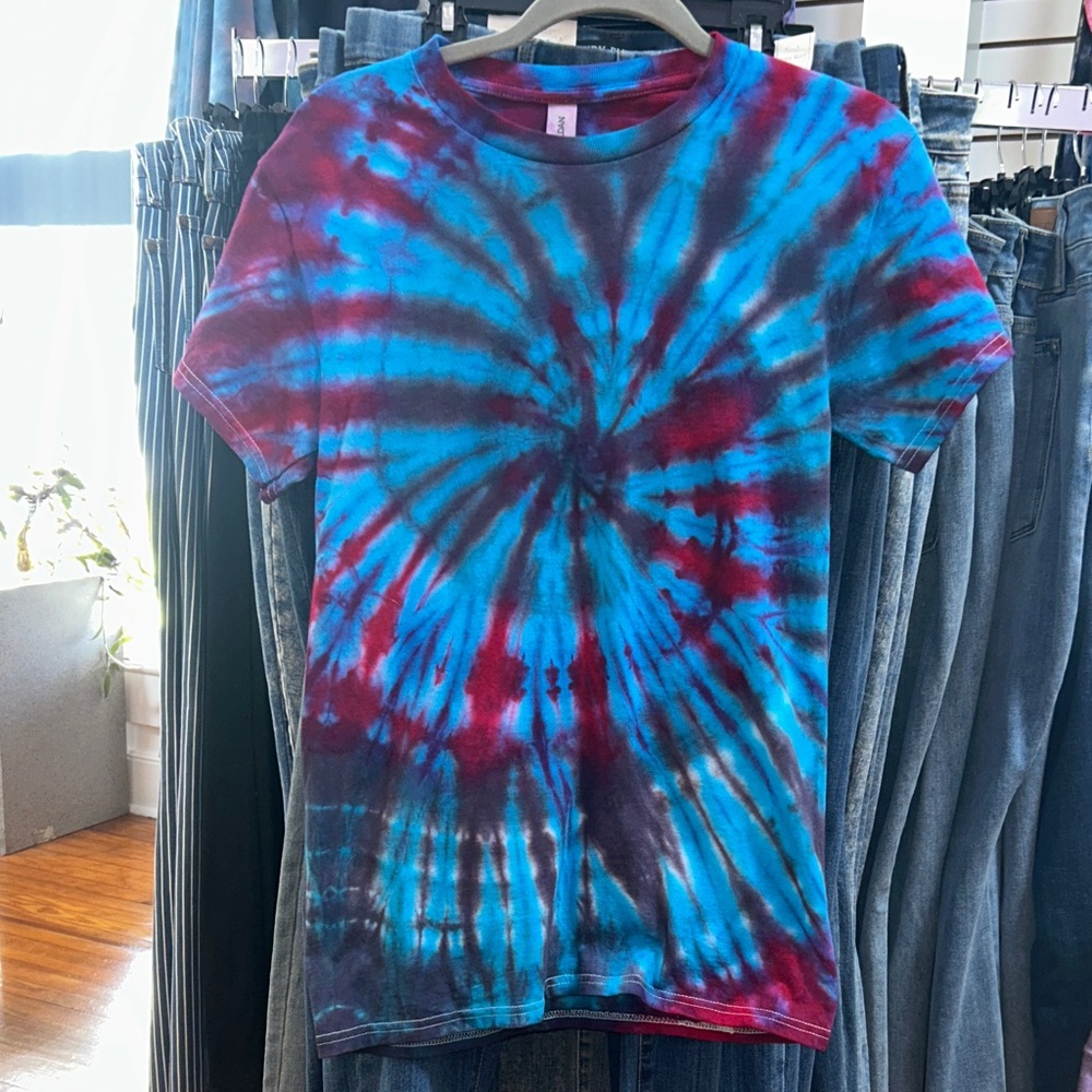 Unisex Gildan Tie-Dye Shirt in Blue and Red